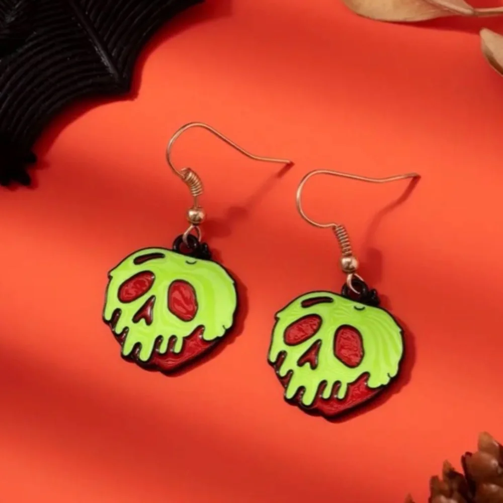 NWT! Disney’s Snow White and the Seven Dwarfs Poison Apple Pierced Earrings!